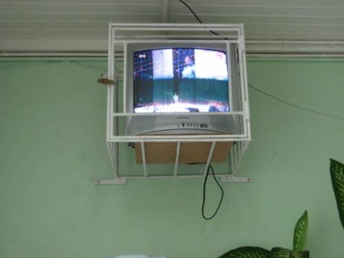 related picture